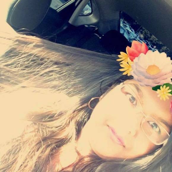 Meet your Posher, Farisha - Picture 1 of 2